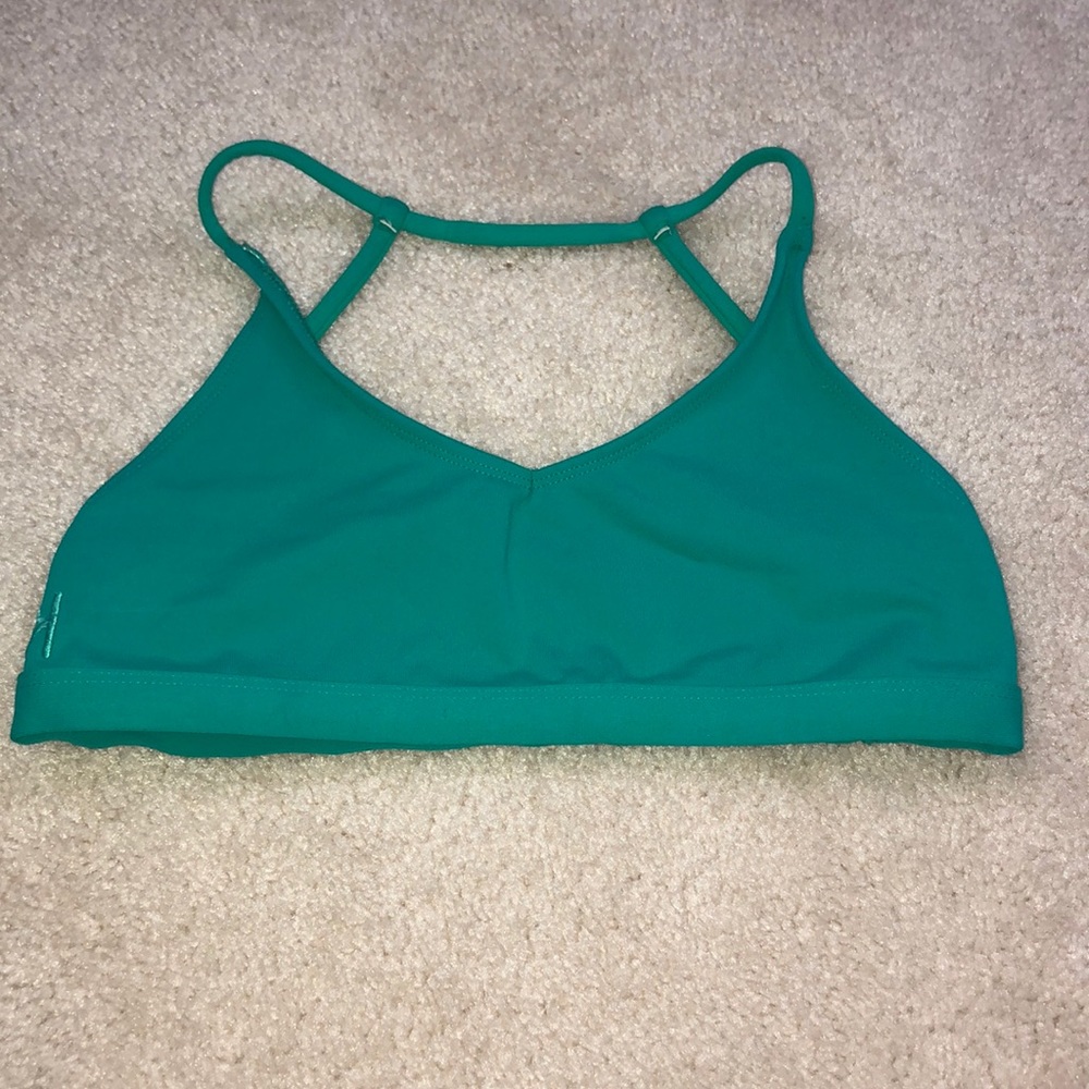 Katrina wear adult small sports bra